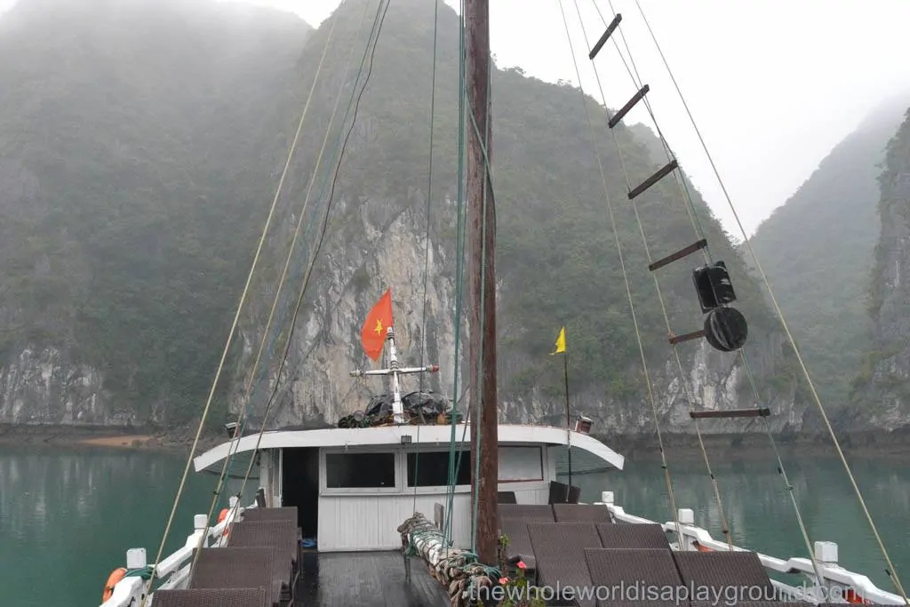Bhaya Cruise Review Halong Bay