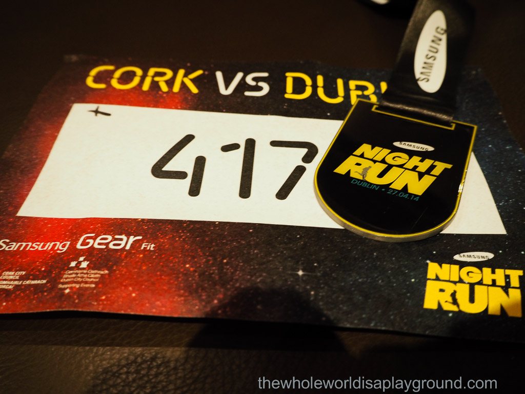 Samsung Night Run ©thewholeworldisaplayground Samsung Night Run ©thewholeworldisaplayground