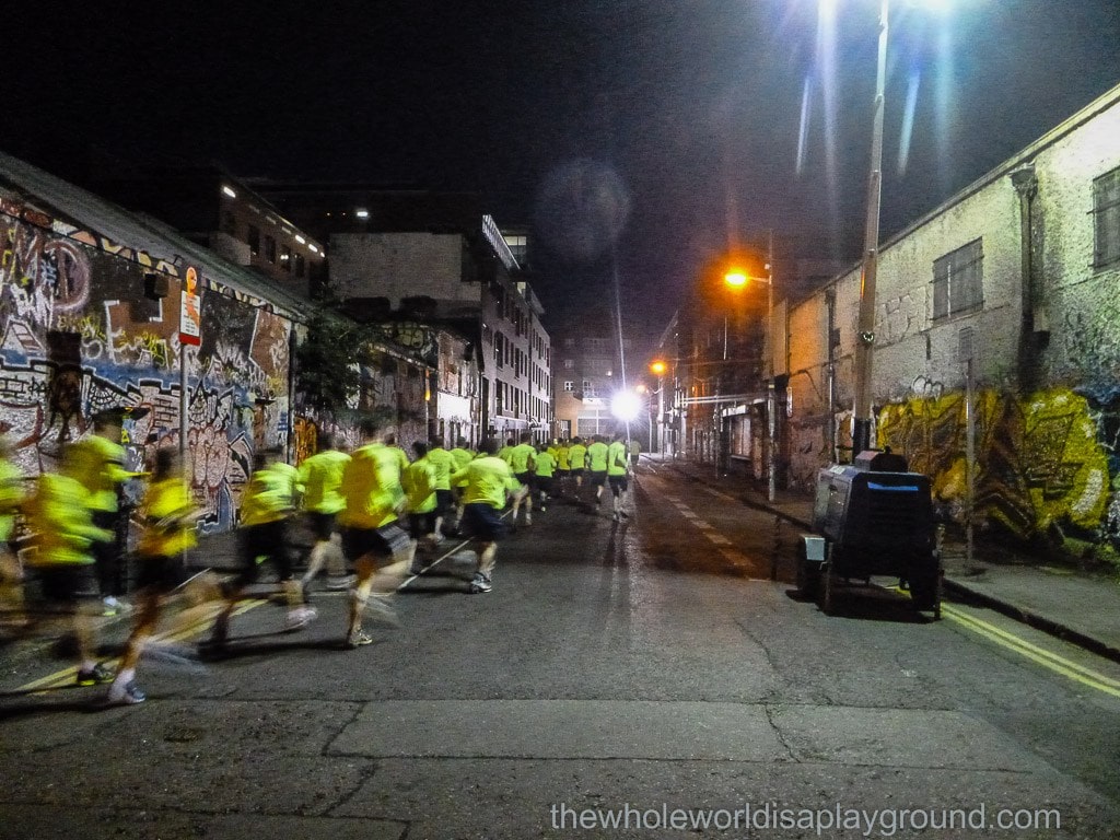 Samsung Night Run ©thewholeworldisaplayground Samsung Night Run ©thewholeworldisaplayground