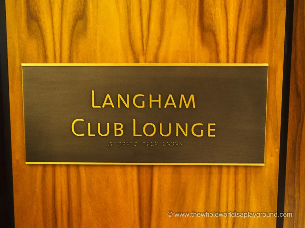 Club Lounge Langham Chicago @thewholeworldisaplayground