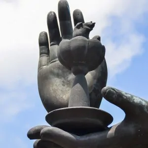 Big Buddha Lantau Hong Kong ©thewholeworldisaplayground