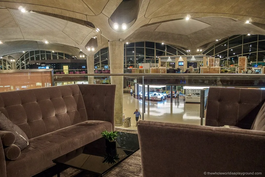 Royal Jordanian Crown Lounge, Amman ©thewholeworldisaplayground