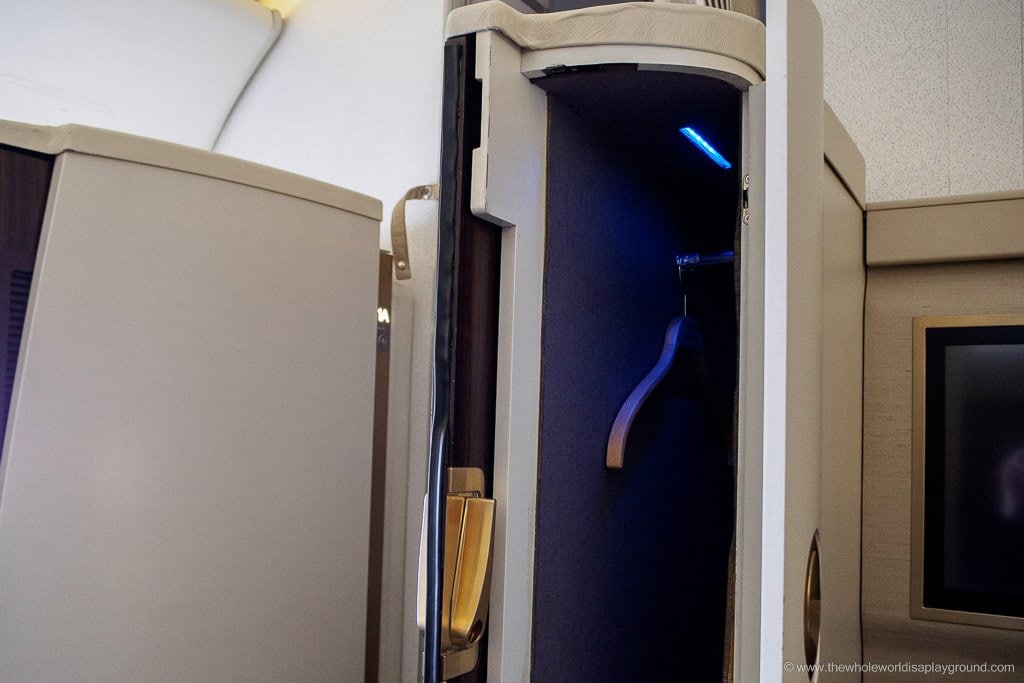 Turkish airlines long haul business class review Istanbul Bangkok ©thewholeworldisaplayground