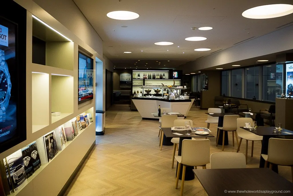 OneWorld Lounge Zurich airport ©thewholeworldisaplayground