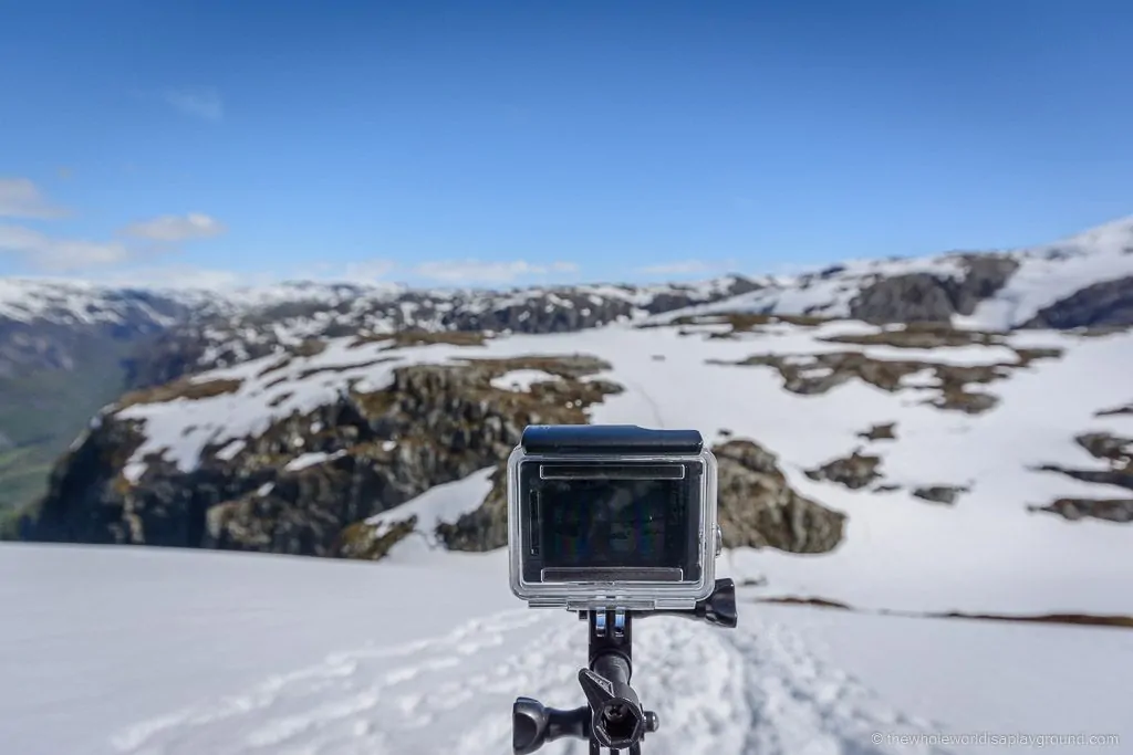 How to hike kjerag! What you need for Kjeragbolten! ©thewholeworldisaplayground