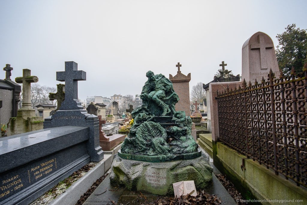 Père Lachaise Cemetery Paris (16)