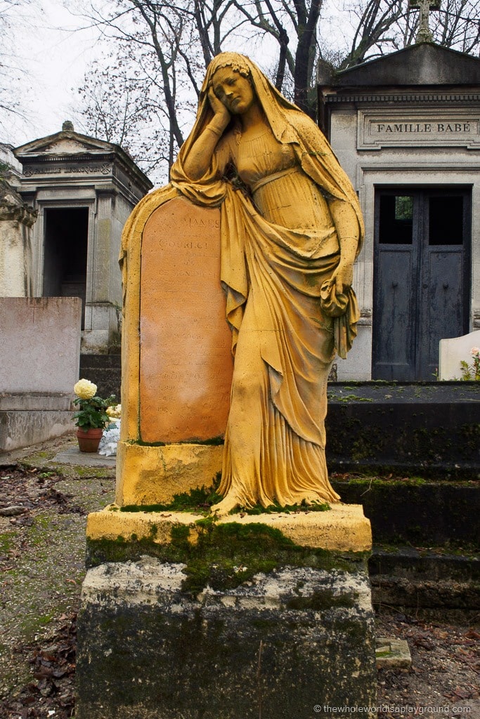 Père Lachaise Cemetery Paris ©thewholeworldisaplayground.com