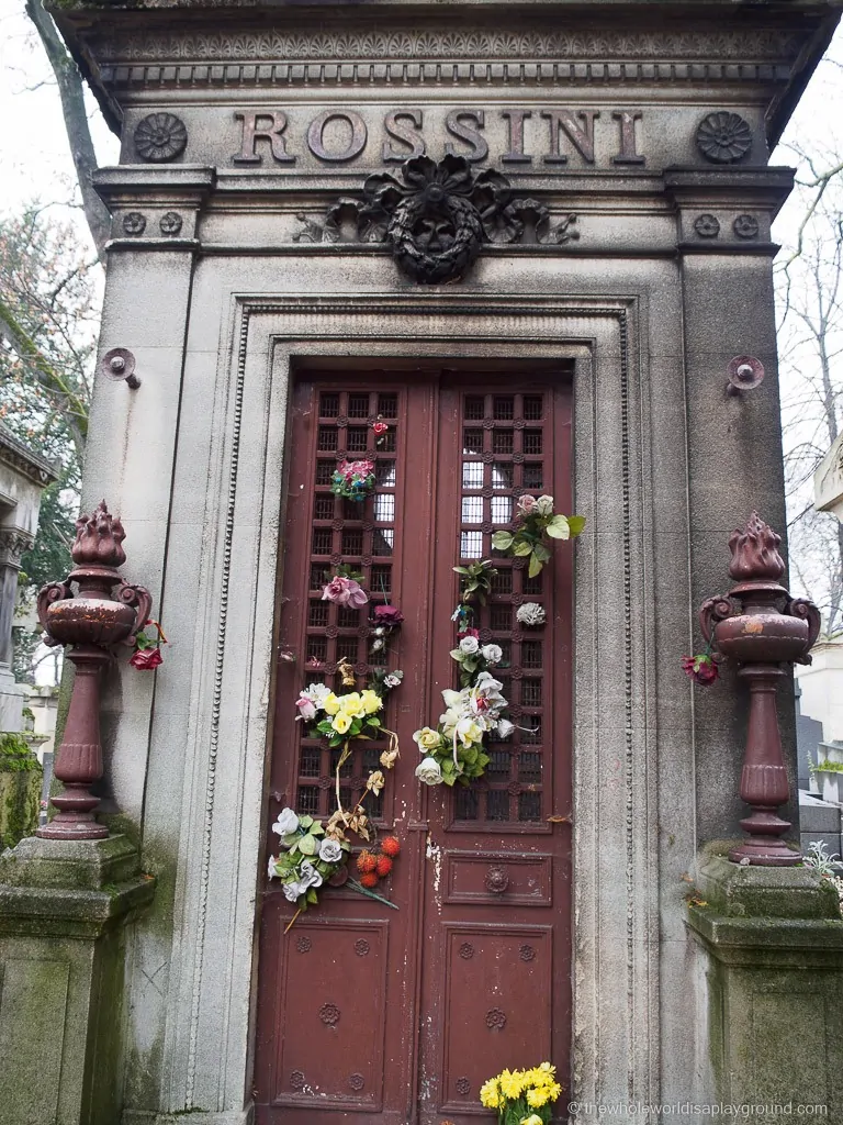 Père Lachaise Cemetery Paris ©thewholeworldisaplayground.com