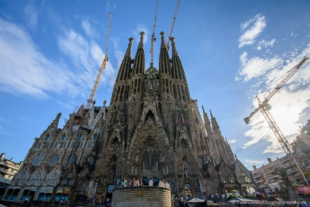 Barcelona Gaudi Must See Sights-13