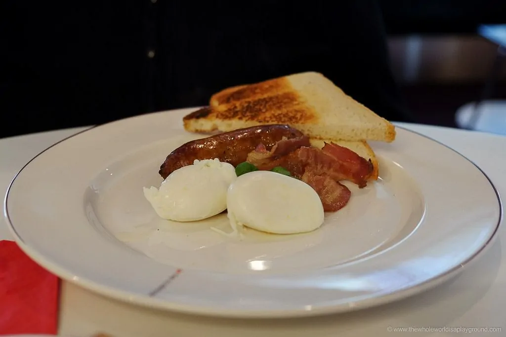 Virgin-Atlantic-Arrivals-Lounge-LHR-4