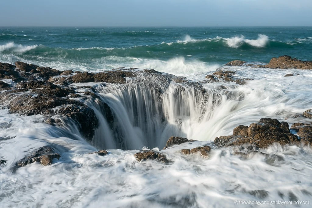 Ultimate Guide to Thor's Well Oregon (2023) | The Whole World Is A  Playground