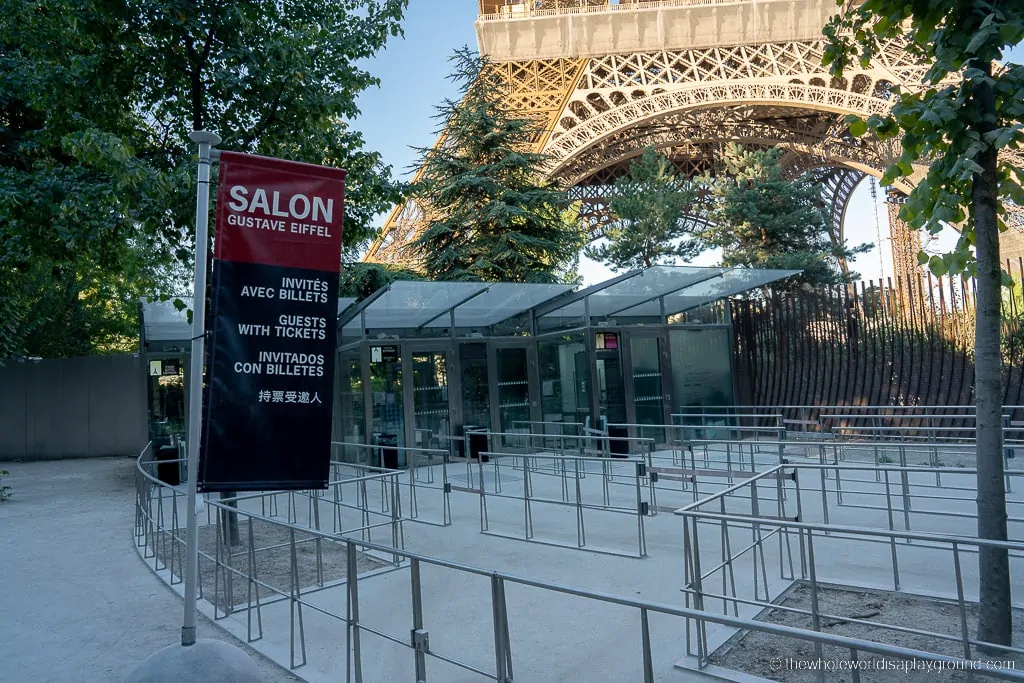 Eiffel tower elevator ticket to the second floor - OFFICIAL website