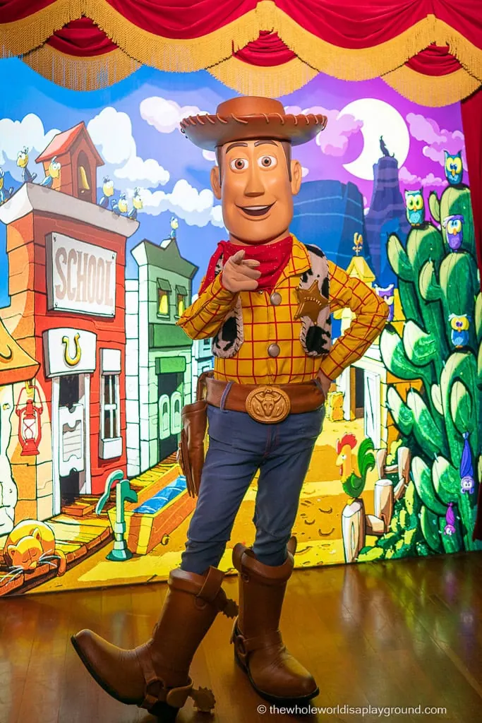 Where to Meet Characters Disneyland Paris