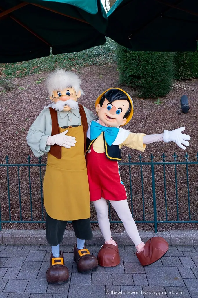 Where to Meet Characters Disneyland Paris