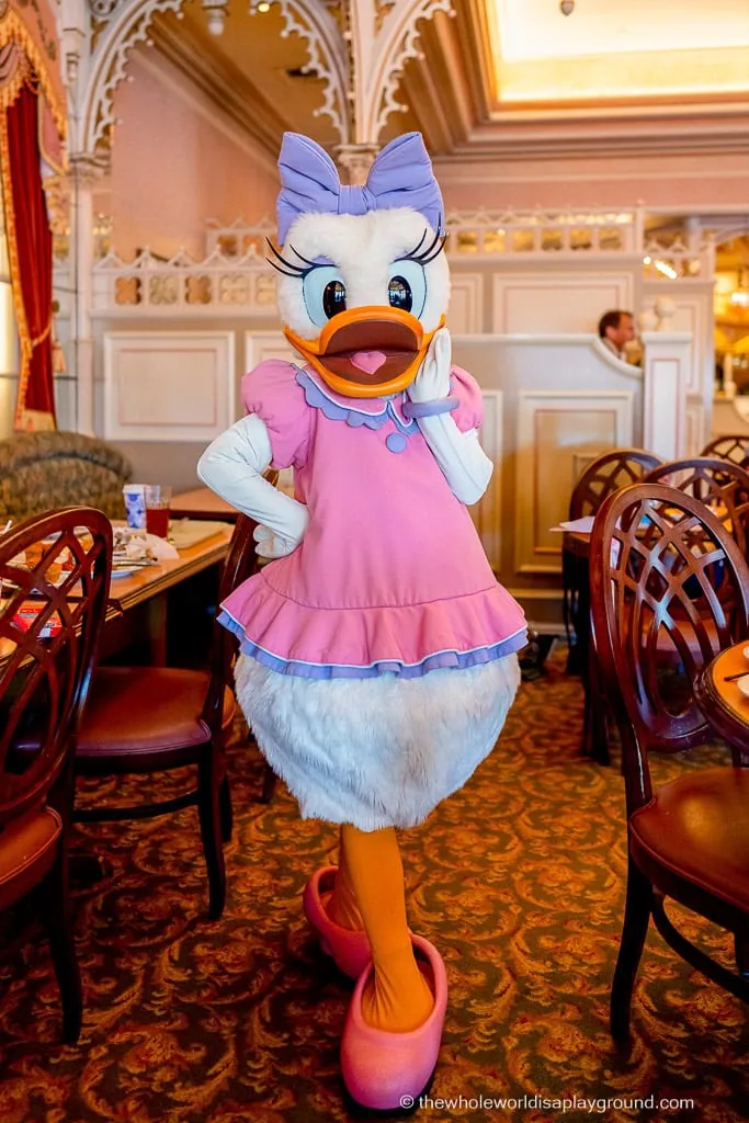 Where to Meet Characters Disneyland Paris