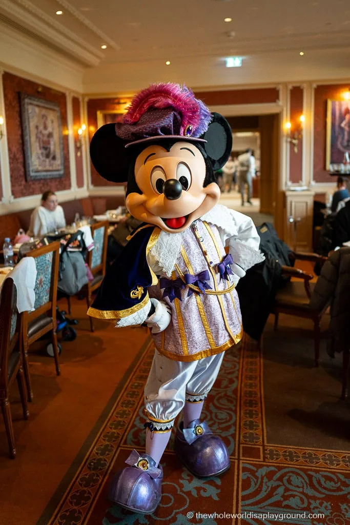 Where to Meet Characters Disneyland Paris