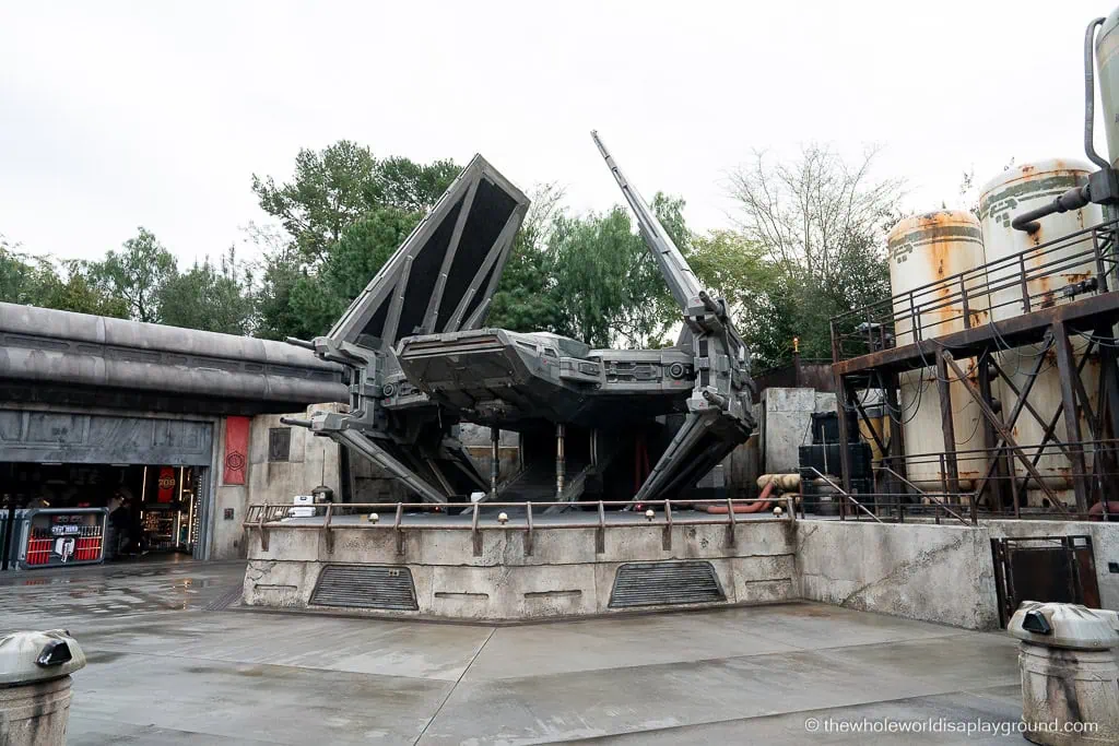 Disneyland California Early Entry Strategy