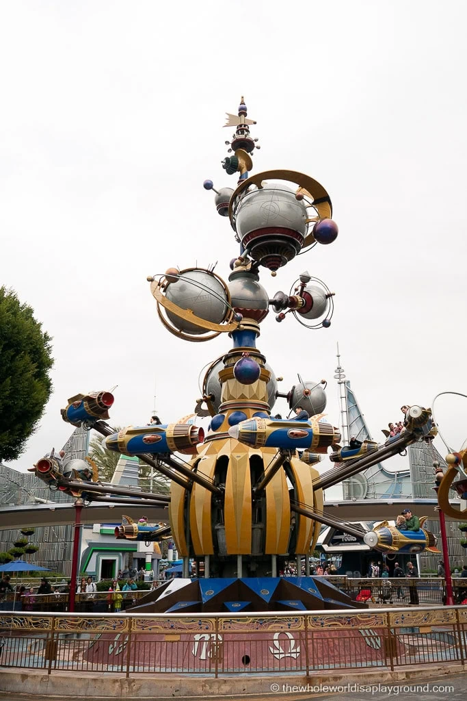 Disneyland California Early Entry Strategy