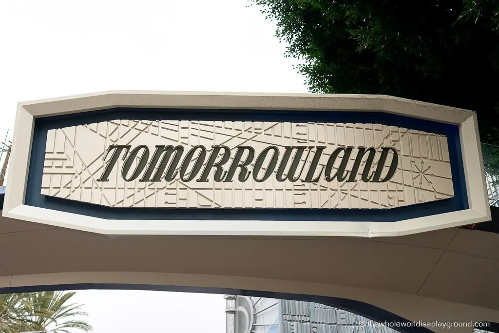 Disneyland California Early Entry Strategy