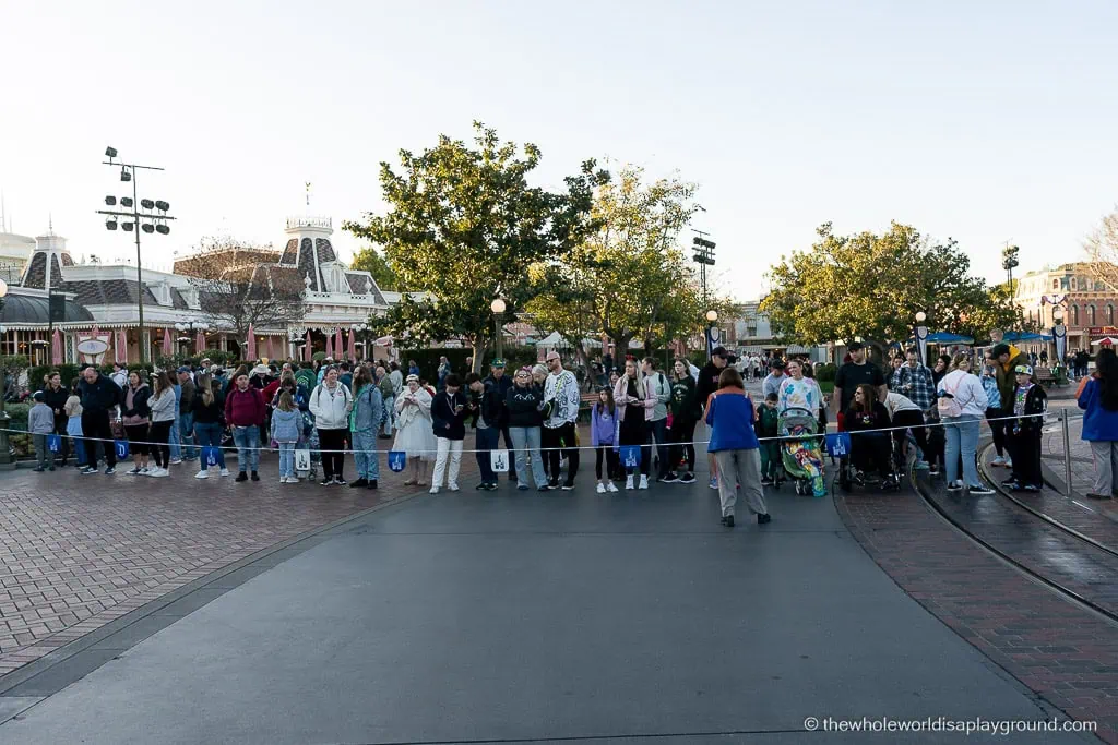 Disneyland California Early Entry Strategy