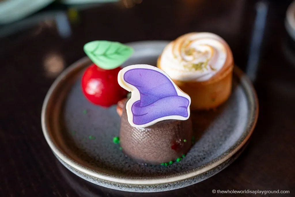 Story Book Dining at Artist Point with Snow White