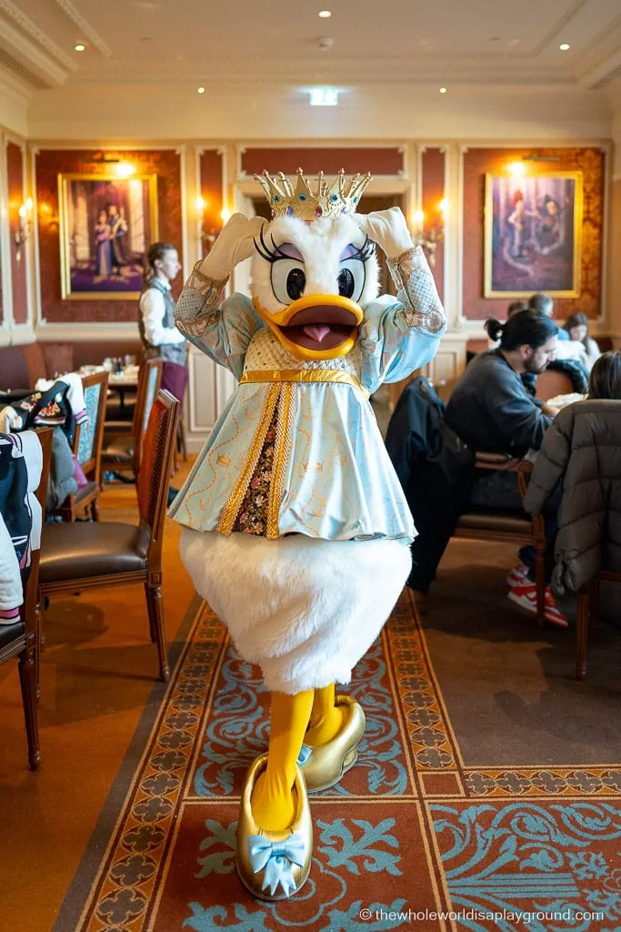Character Dining at Disneyland Paris