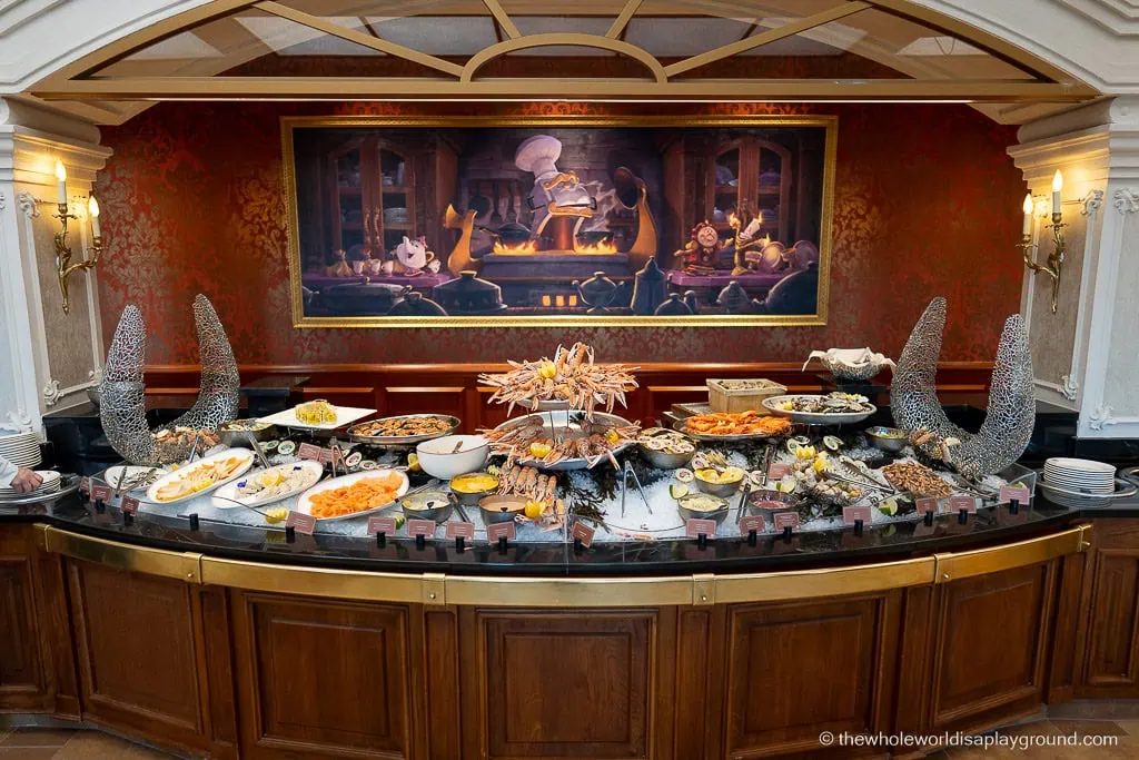 Character Dining at Disneyland Paris