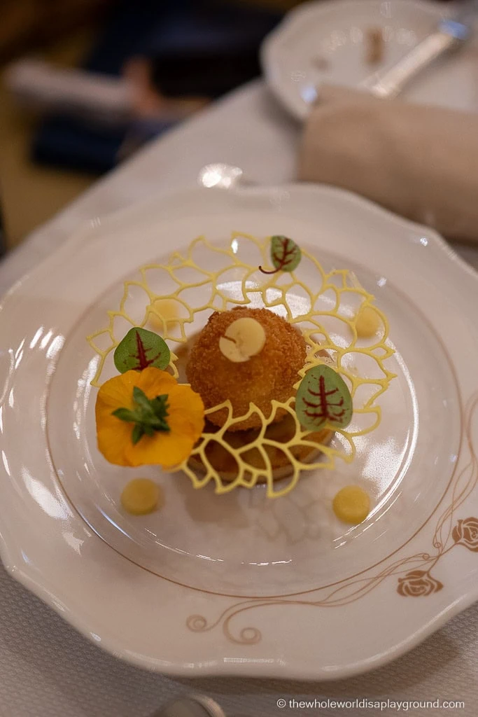 Character Dining at Disneyland Paris