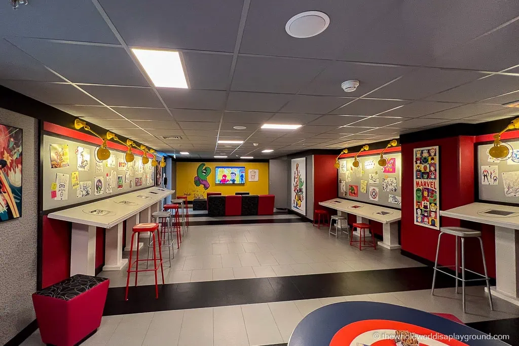 Hotel New York The Art of Marvel Disneyland Paris