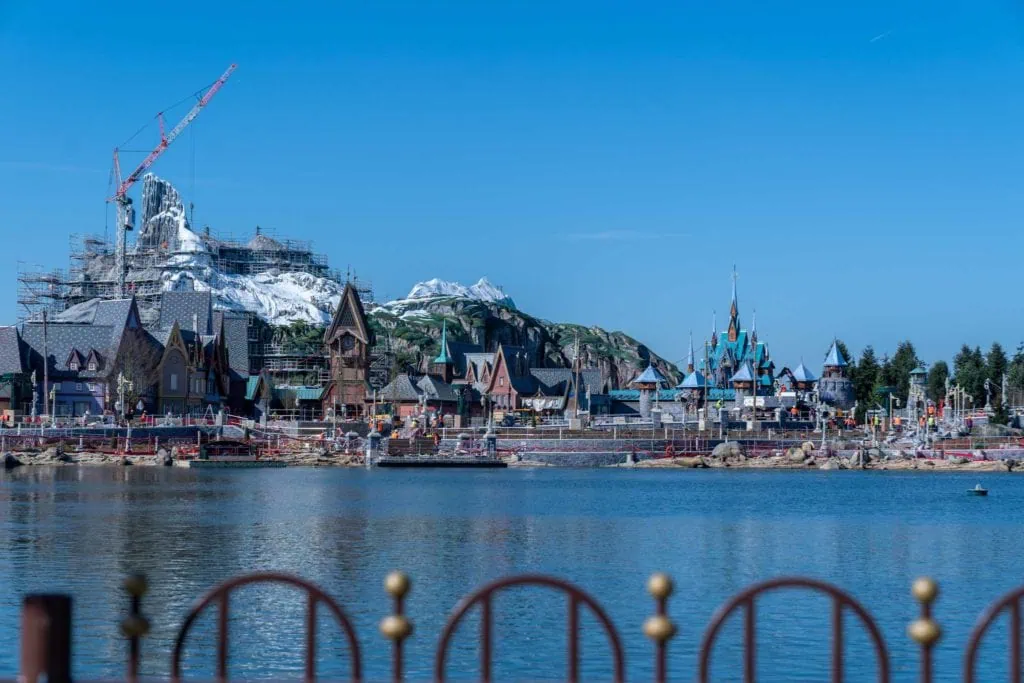 Disneyland Paris Guide 2026